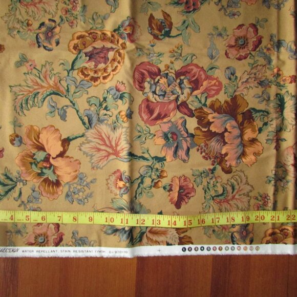 RED Sateen Collection Chintz Piping - Caramel Floral - 12.7 metres - Picture 5 of 10
